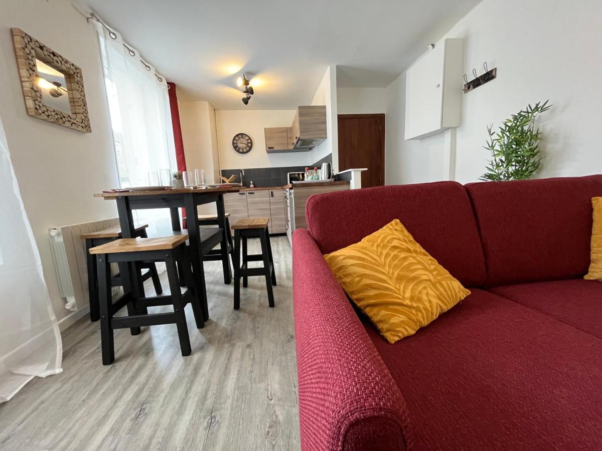 Le Voltaire Apartment Melun Exterior photo